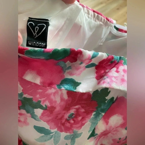 Windsor Floral Ballgown Size 2 women Strapless Prom Dress - Picture 13 of 14